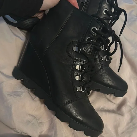 Sorel Joan Uptown Black Wedge Ankle Boots - Picture 5 of 5
